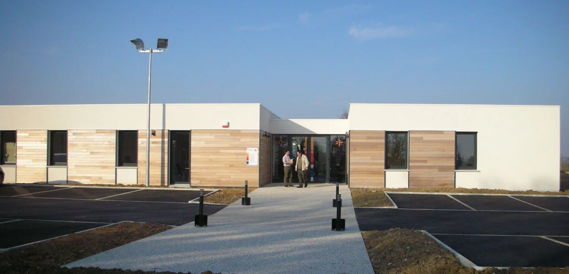Construction de bâtiments de bureaux SAINT YRIEIX (16)