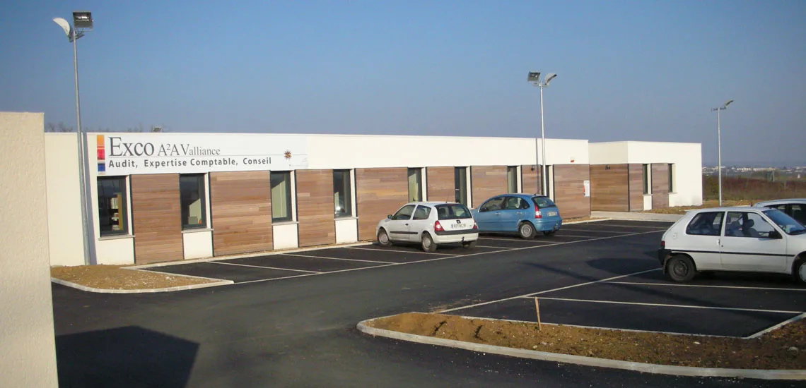 Construction de bâtiments de bureaux SAINT YRIEIX (16)