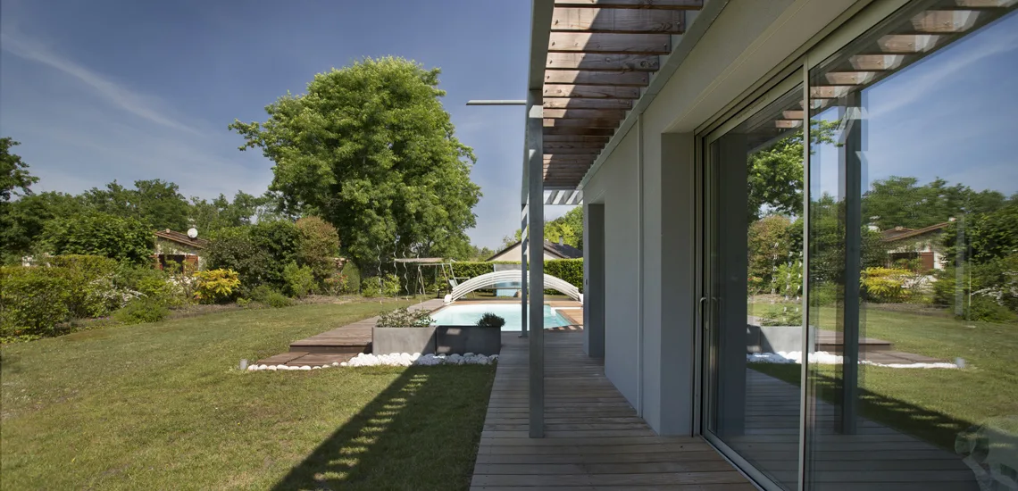 Extension d’une maison d’habitation et aménagements extérieurs SAINT AUBIN DE MEDOC (33)