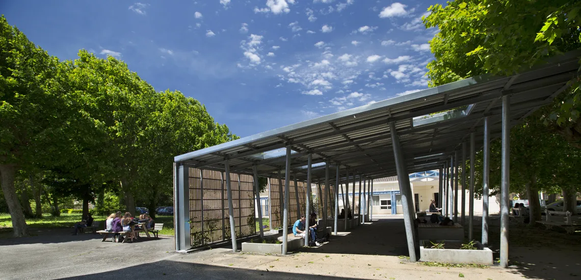 Construction d’un préau - Lycée JAUFRE RUDEL BLAYE (33)