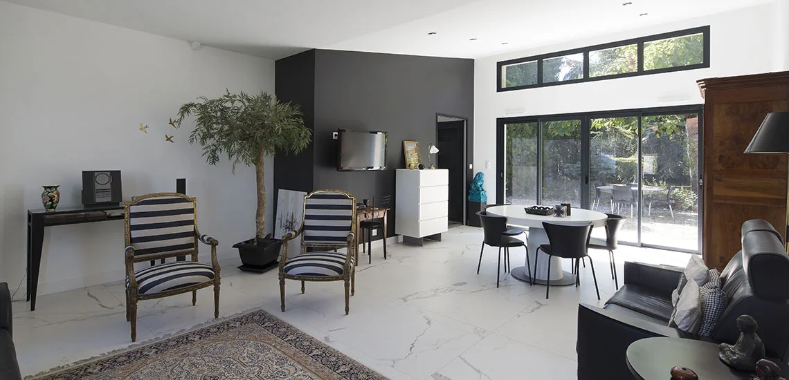 Réhabilitation d'une grange en maison d'habitation BRUGES (33)