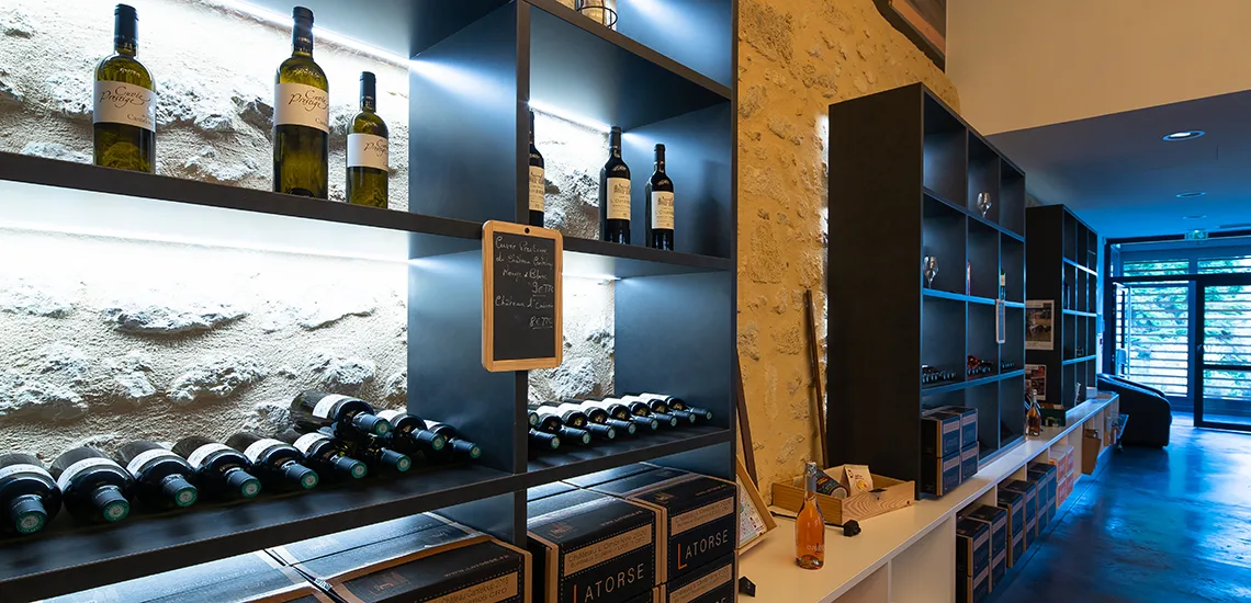Réhabilitation d'une partie de chai en caveau de vente et espace dégustation à La Sauve (33)