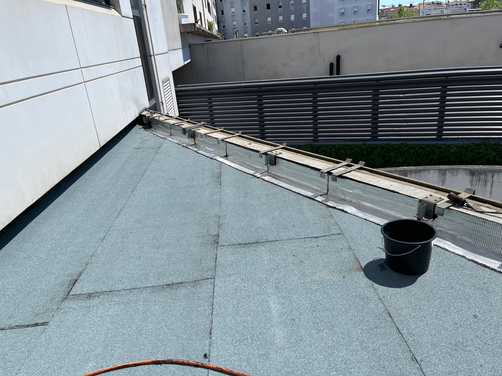 Réfection de l’étanchéité des toitures terrasses (33)