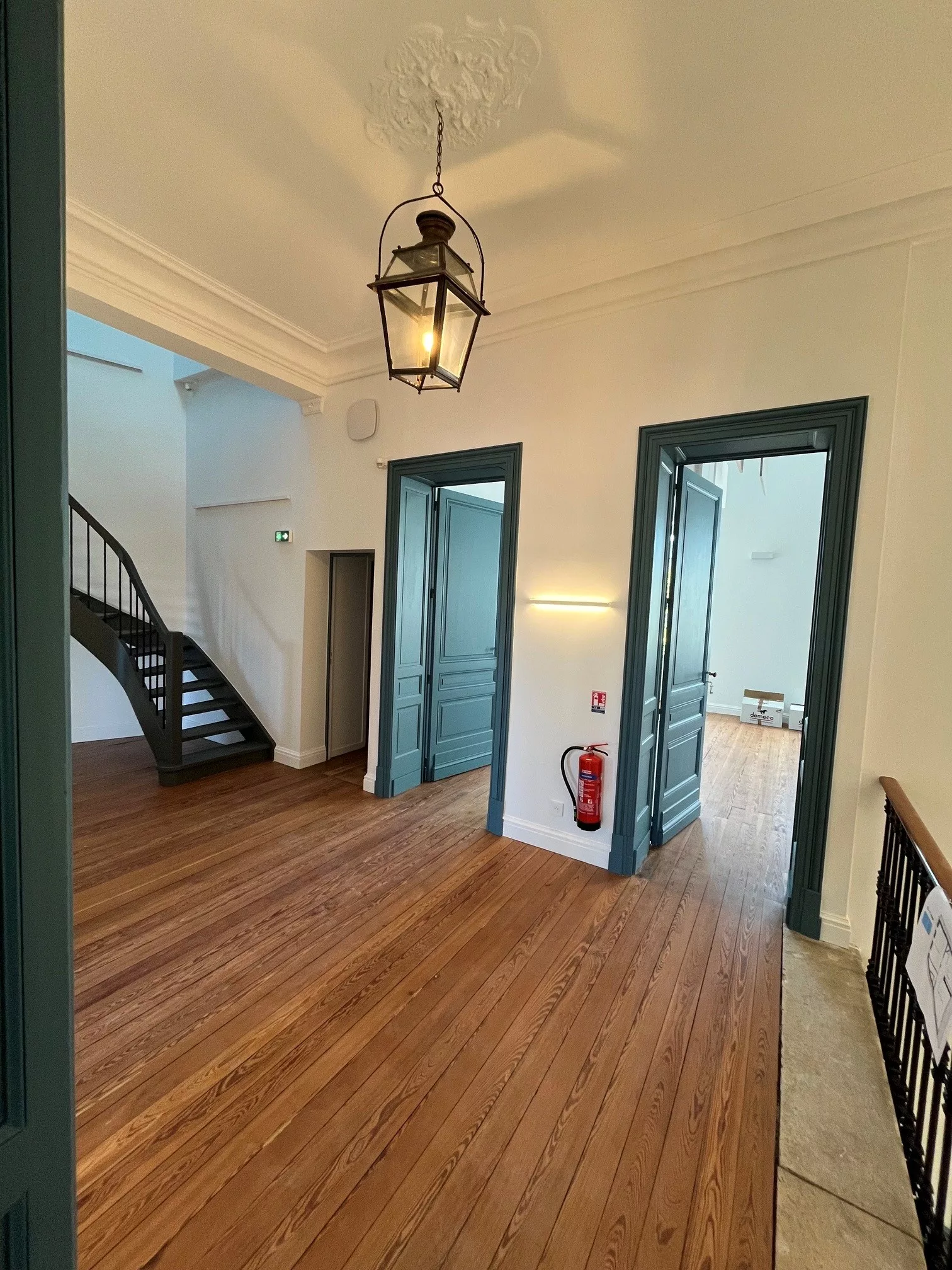 Réhabilitation d'un bâtiment anciens en bureaux